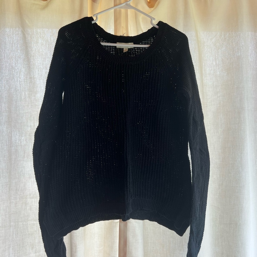 Nicki Minaj Black Crew Neck Sweater with Ribbed Texture
